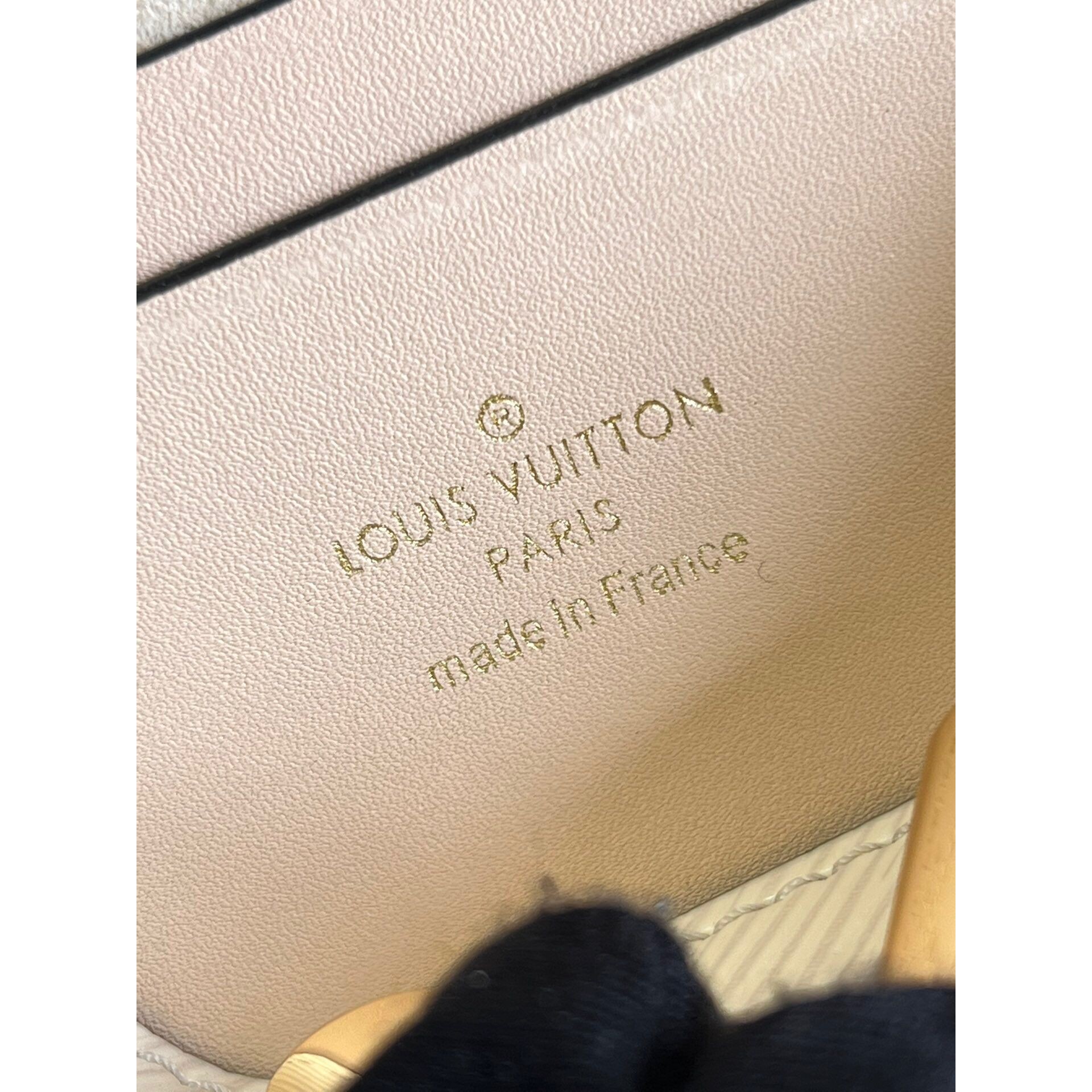 M59884 Louis Vuitton Epi Twist MM Bag