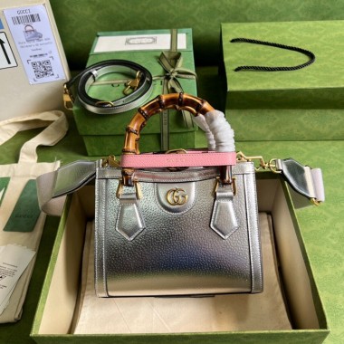 Mini Borsa Shopping Gucci Diana in pelle 