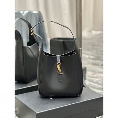 YSL Yves Saint Laurent LE 5 À 7 Soft Small in Smooth Leather  