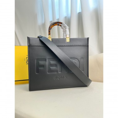 Fendi Sunshine Medium Shopper 