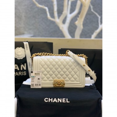 Medium Boy Chanel Handbag  in Lambskin 