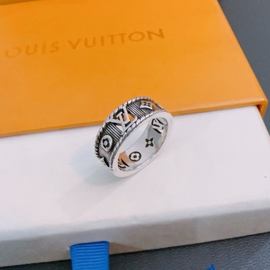 LV Silver ring 