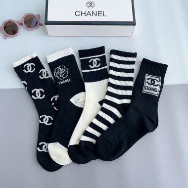 Chanel socks ( 5 pairs ) 