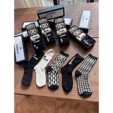 Chanel socks ( 5 pairs ) 