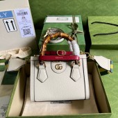 Mini Borsa Shopping Gucci Diana in pelle 