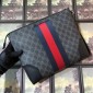 Gucci Borsa da uomo in tessuto GG Supreme 