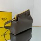 Fendi First Medium Borsa in pelle