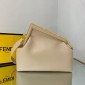 Fendi First Medium Borsa in pelle