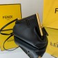 Fendi First Small Borsa in pelle 