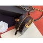 Chanel pelle 19  clutch con catena  