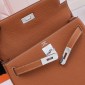 Hermes Kelly 25 / 28 in Togo Leather 