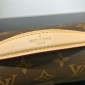 Louis Vuitton M46279 Pochette Métis East West