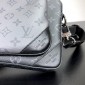 Louis Vuitton Tro Messenger 